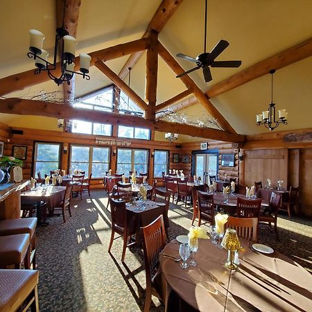 Log Cabin Inn Парри-Саунд Экстерьер фото